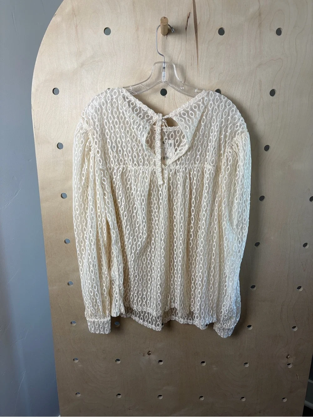 Zara Ivory Lace Long Sleeve Blouse – Size Large – NWT